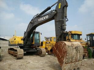 Volvo EC460B Excavator picture