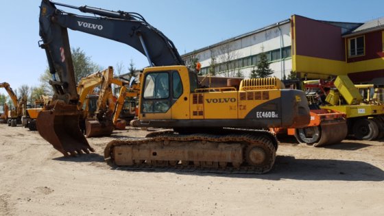 Volvo EC460B Excavator picture