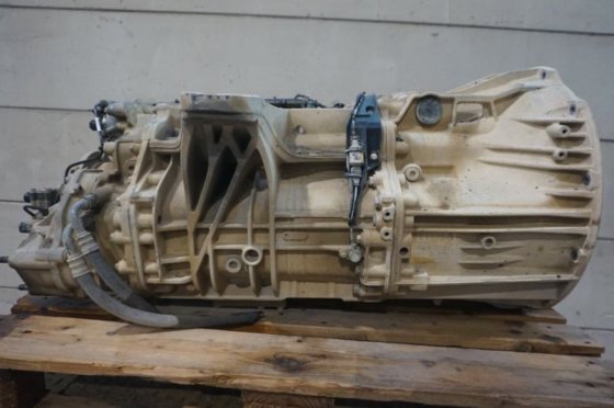 2016 MERCEDES 281-12KL MP4