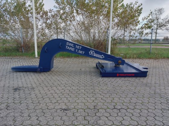 2025 Novatech - Gabelstapler Schwanenhals