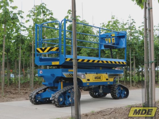 MDE Plate-forme d'élagage Crawler 325B