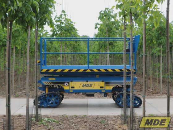 MDE Plate-forme d'élagage Crawler 325B