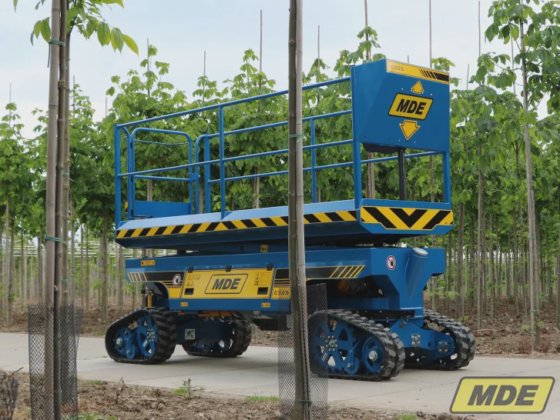 MDE Plate-forme d'élagage Crawler 325B