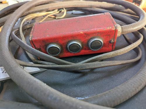 テーブルリフター　Table Lifter