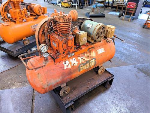 コンプレッサー　Compressor