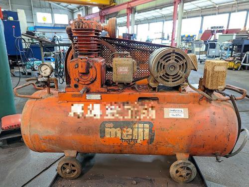 コンプレッサー　Compressor