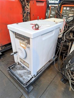 アーク溶接機　Welding Machine