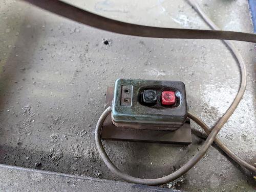 带式砂光机 带式砂光机。