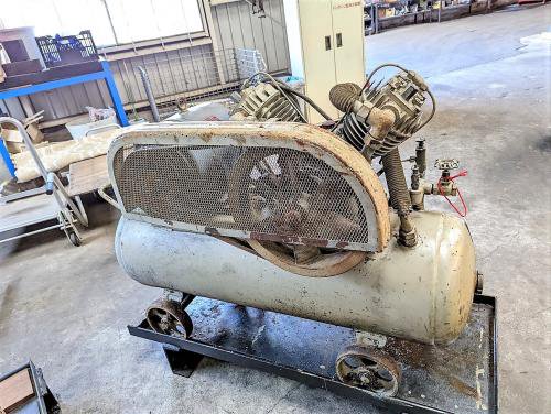 コンプレッサー　Compressor