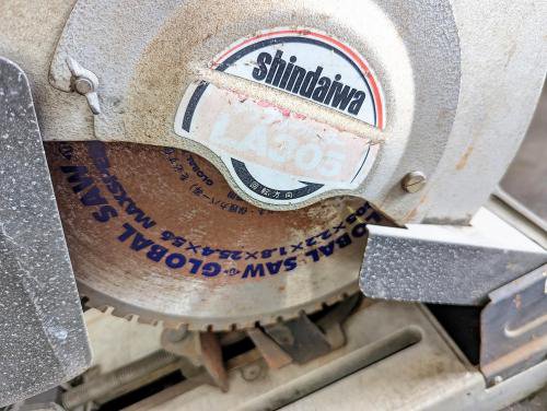 チップソー切断機　Metal Sawing Machine