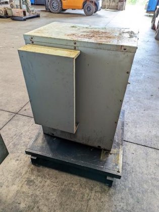 コンプレッサー　Compressor