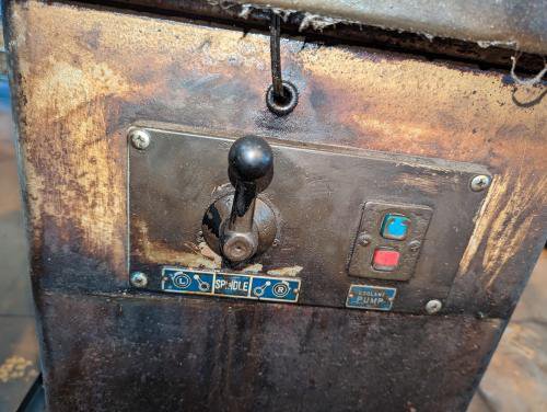 工具研削盤　Tool Grinding Machine