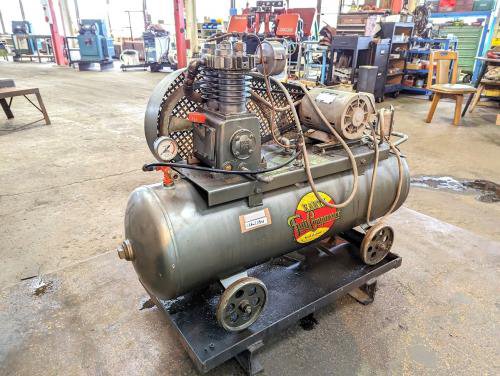 コンプレッサー　Compressor