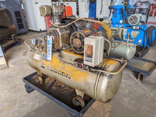 コンプレッサー　Compressor