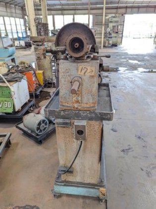 工具研削盤　Tool Grinding Machine