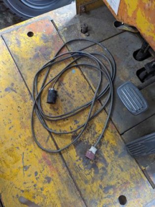 0.5 吨电瓶叉车 叉车