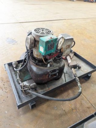 延伸機　 Stretching Machine