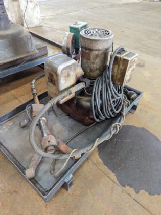 延伸機　 Stretching Machine