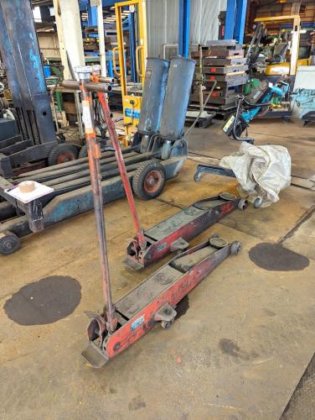 3tジャッキ　3TON JACK