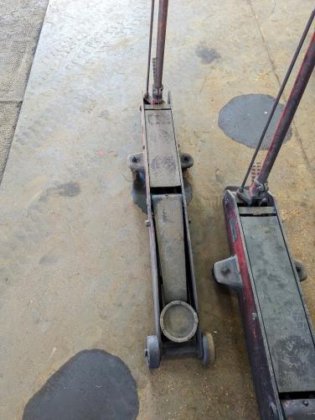 3tジャッキ　3TON JACK