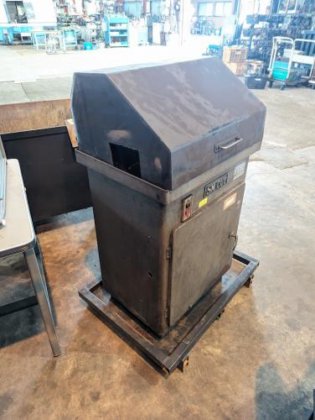 工具研削盤　Tool Grinding Machine