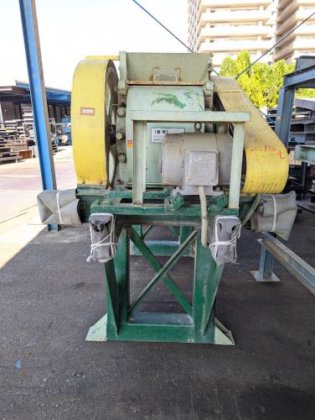 ロールクラッシャー　Roll Crusher