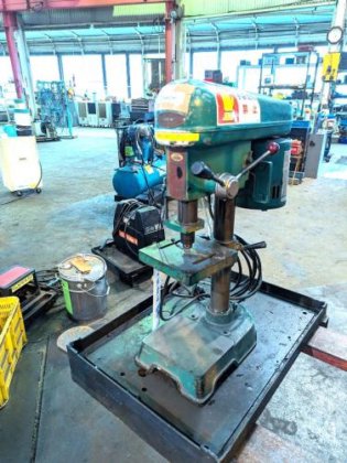 台式钻孔机 钻孔机