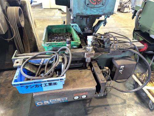 ポンチング　Punching Machine