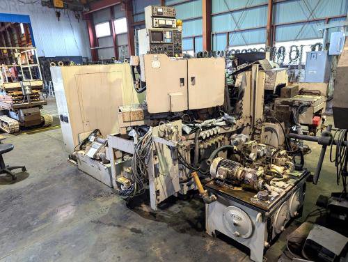 円筒研削盤　Cylindrical Grinder