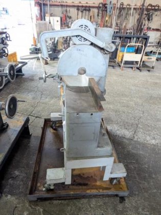 サッシ切断機　Cutting Machine