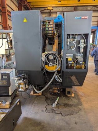 マシニング　Machining Center