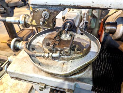 ホブ盤　Hobbing Machine