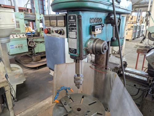 卓上ボール盤　Drilling Machine