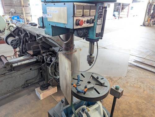 卓上ボール盤　Drilling Machine