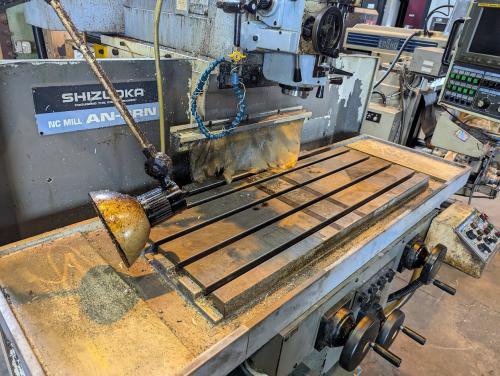 NCフライス盤　NC Milling Machine