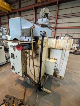 NCフライス盤　NC Milling Machine