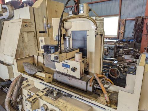 平面研削盤　Surface Grinding Machine