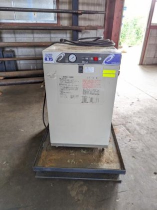 コンプレッサー Compressor