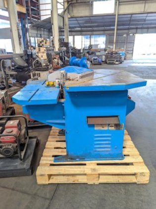 コーナーシャー　Corner Shearing Machine