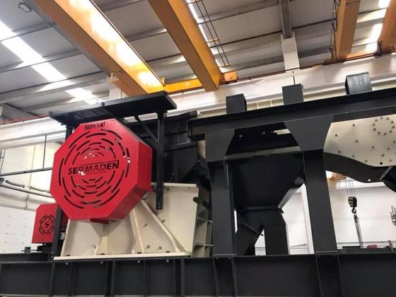 高性能モバイルジョークラッシャー – コンパクトで効率的