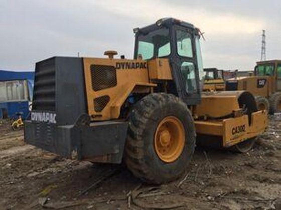 DYNAPAC CA30D