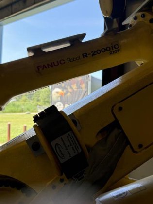 FANUC R-2000iC/210F 6 AXIS ROBOT