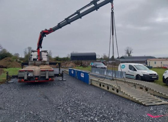 可调节车轮清洗槽