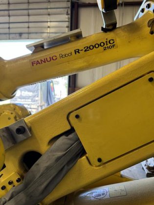 FANUC R-2000iC/210F 6 AXIS ROBOT