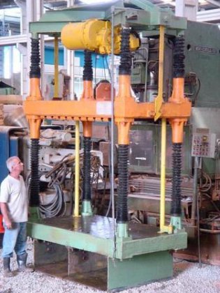 试压机 EITEL 1500X1300