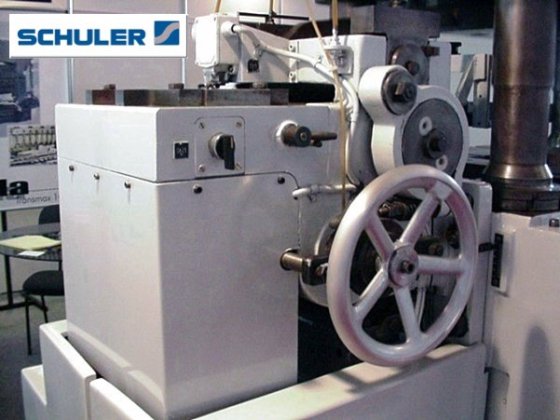 SCHULER FCHS（4列高速）自動送り機能付き高速順送りスタンピングプレス