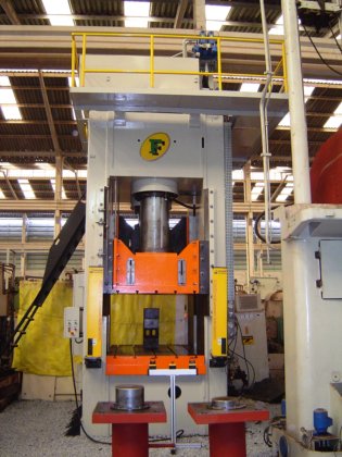 液压机 H 型框架 FRED FREY