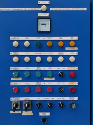 AUTOMATIC SAND BLASTING MACHINE USF