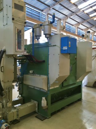 AUTOMATIC SAND BLASTING MACHINE USF