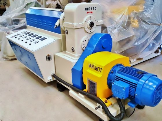 MIOTTO 単軸スクリュー押出機